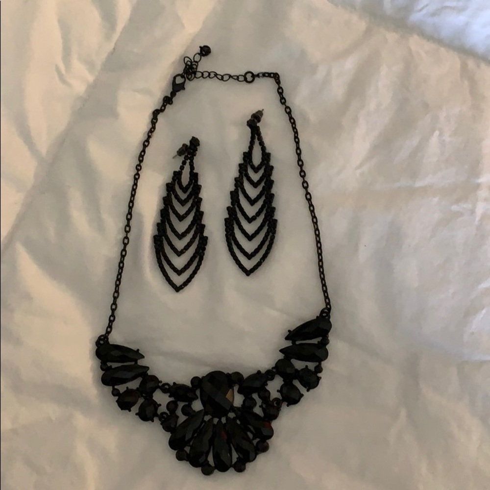 Black Jewel necklace with matching earrings
